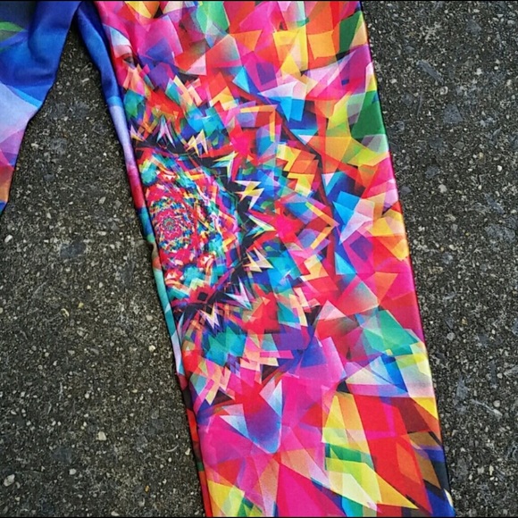 Zara Terez NWT Kaleidoscope Multi Color Leggings L 14 - Picture 3 of 4